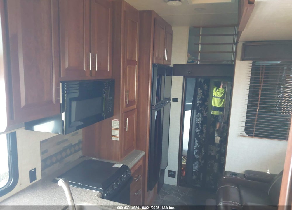 2015 KEYSTONE RV FUZION VIN: 4YDF32526FF810260