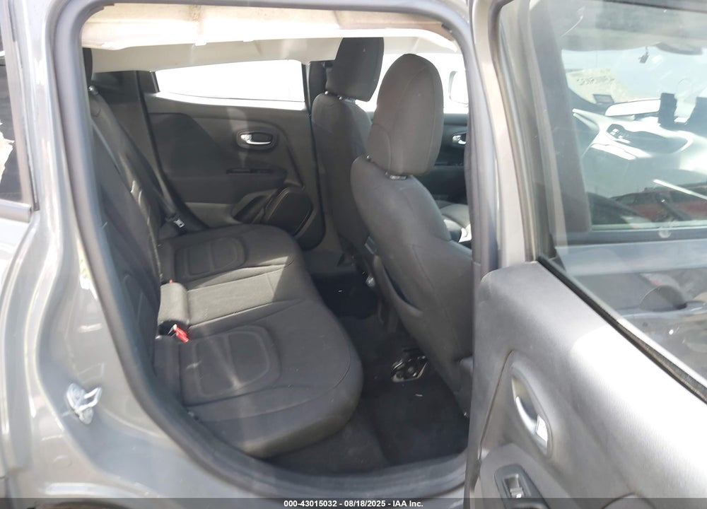 2021 JEEP RENEGADE VIN: ZACNJCBB0MPM22592