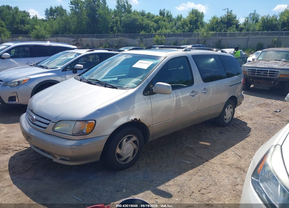 2001 TOYOTA SIENNA XLE VIN: 4T3ZF13C61U370965