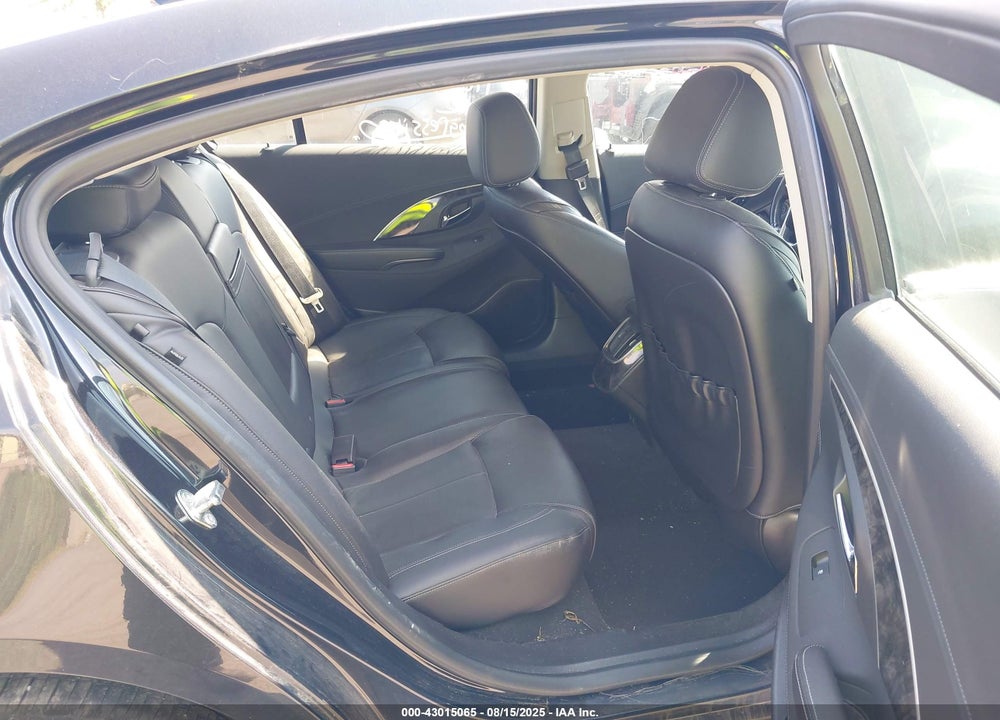 2015 BUICK LACROSSE VIN: 1G4GB5G35FF225392