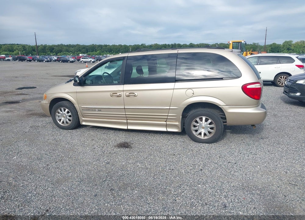 2001 CHRYSLER TOWN & COUNTRY LXI VIN: 2C8GP54L61R249873