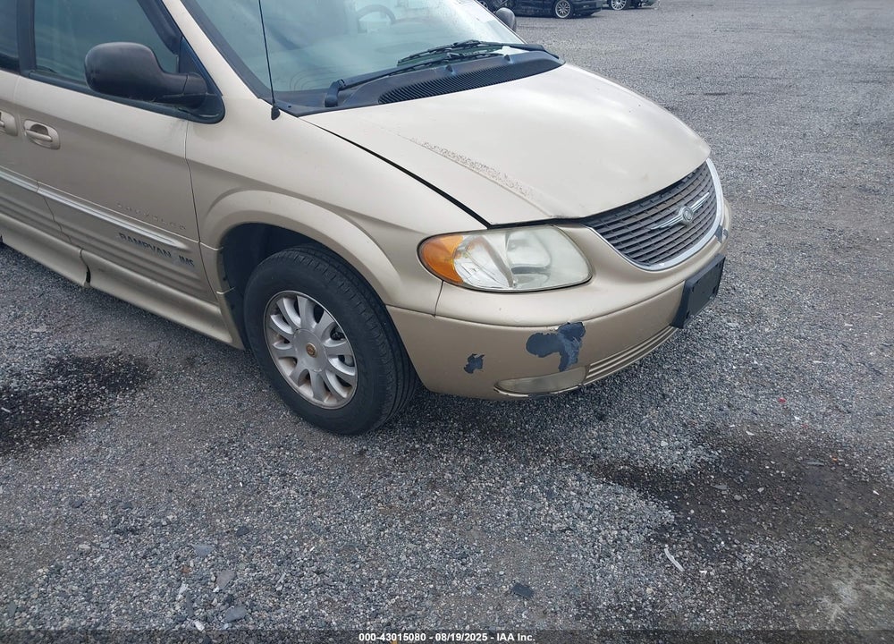2001 CHRYSLER TOWN & COUNTRY LXI VIN: 2C8GP54L61R249873