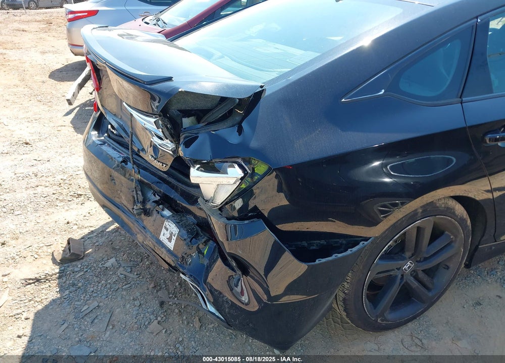 2019 HONDA ACCORD VIN: 1HGCV1F31KA024747