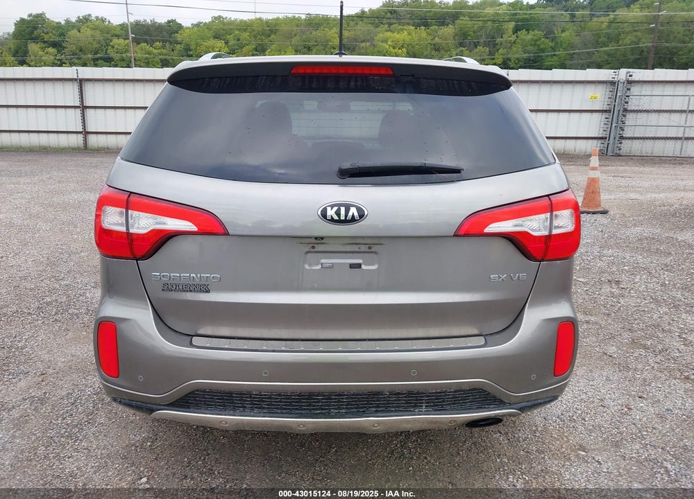 2015 KIA SORENTO SX V6 VIN: 5XYKWDA70FG636169