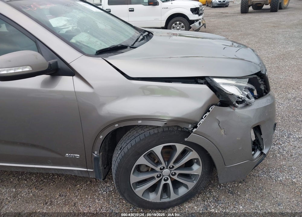 2015 KIA SORENTO SX V6 VIN: 5XYKWDA70FG636169