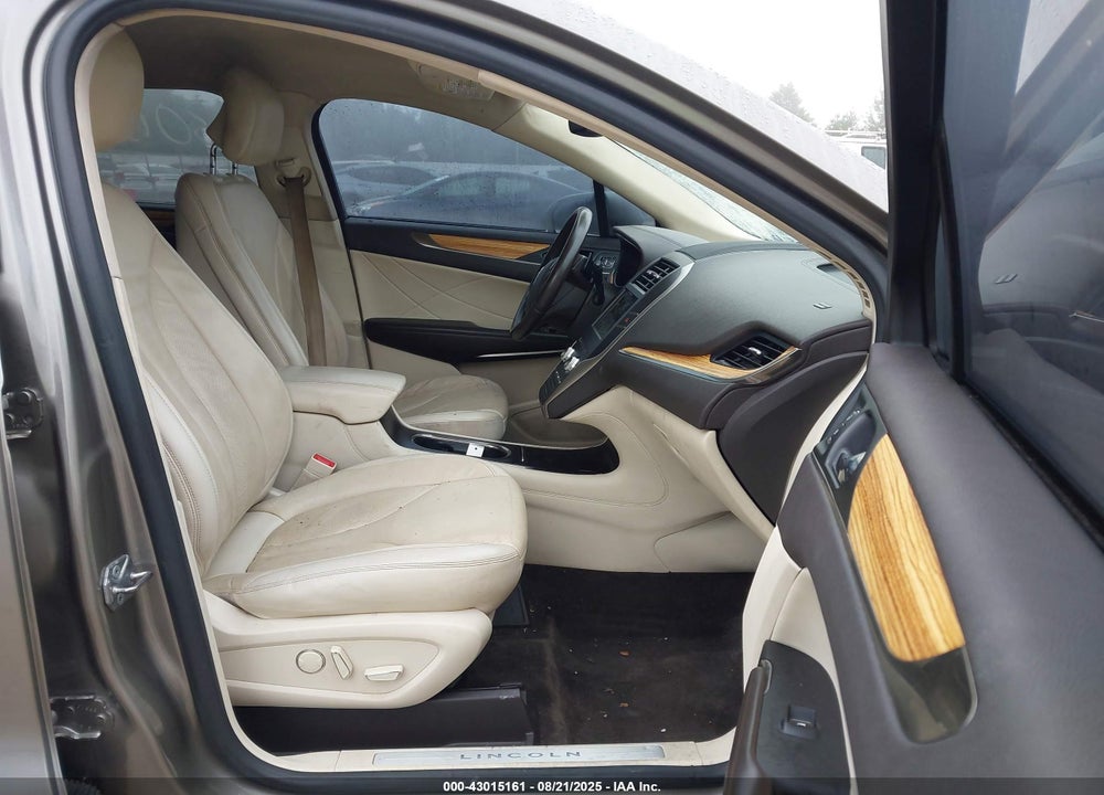 2016 LINCOLN MKC VIN: 5LMCJ2D91GUJ15135