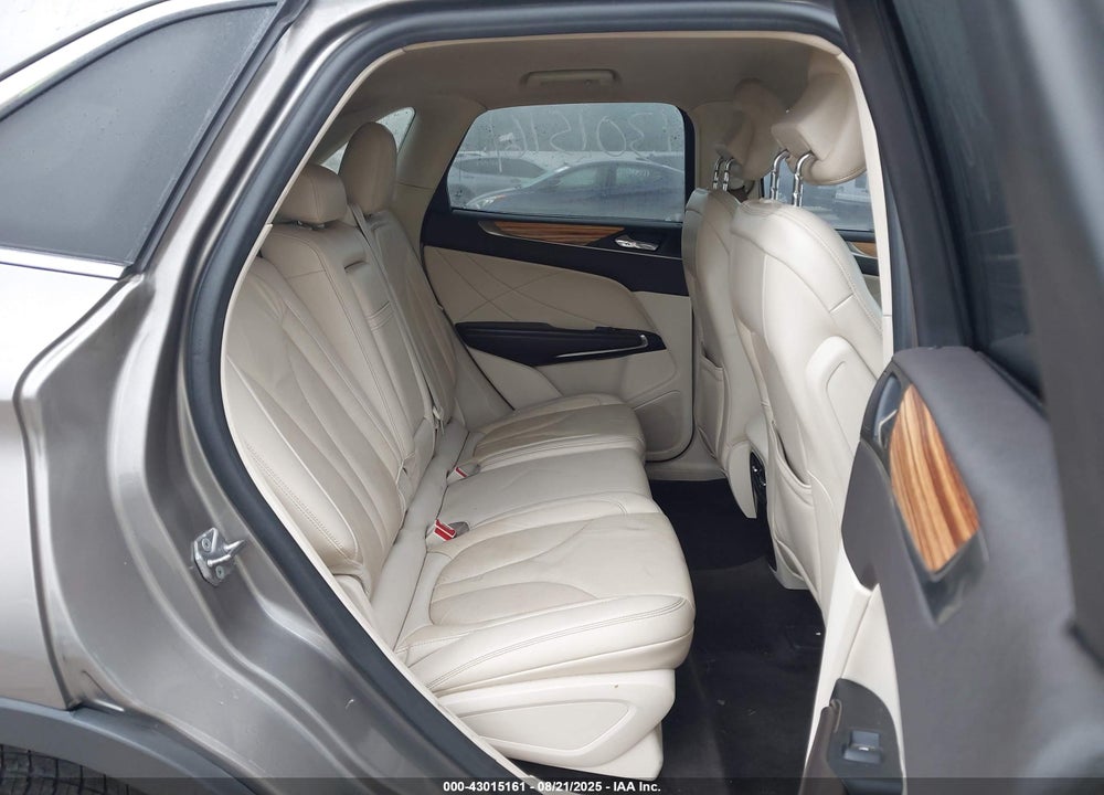 2016 LINCOLN MKC VIN: 5LMCJ2D91GUJ15135