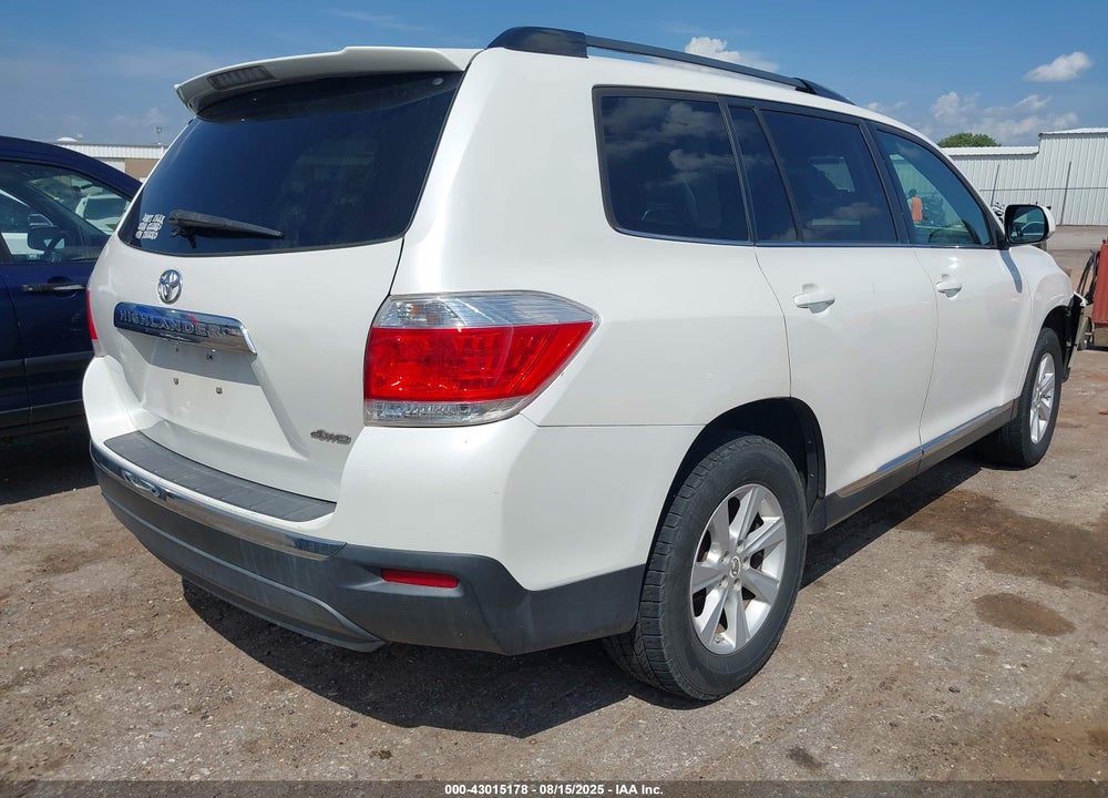 2012 TOYOTA HIGHLANDER VIN: 5TDBK3EH8CS130855