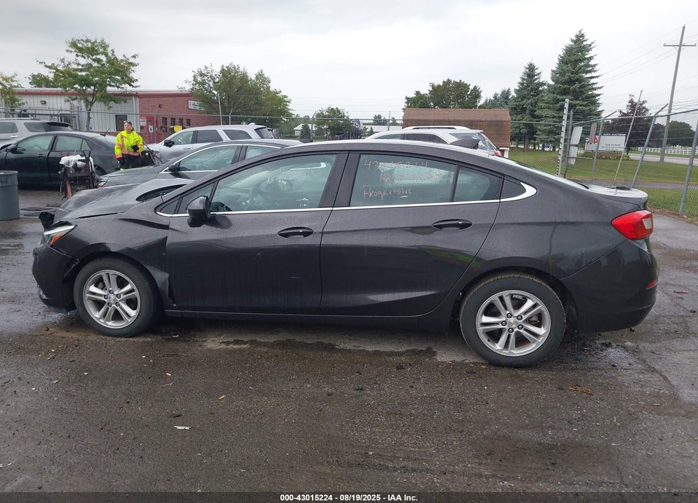 2017 CHEVROLET CRUZE VIN: 1G1BE5SM2H7161808
