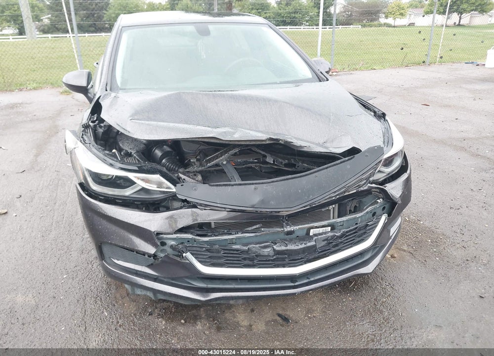 2017 CHEVROLET CRUZE VIN: 1G1BE5SM2H7161808