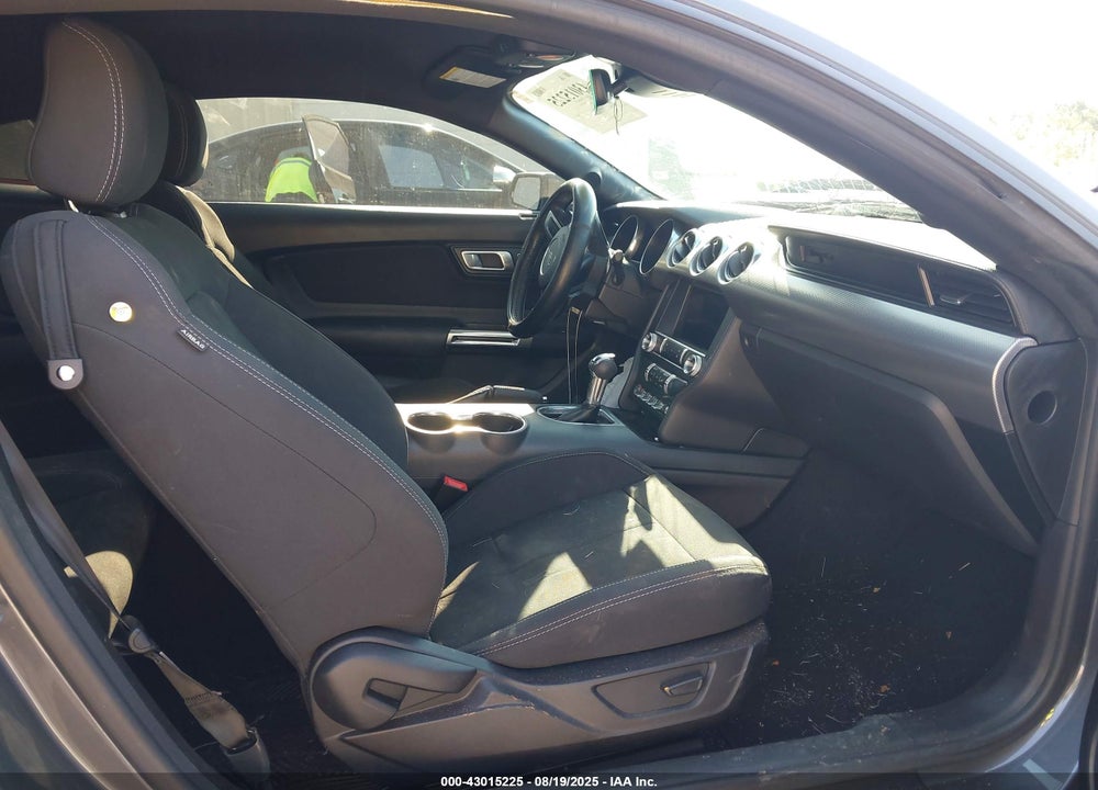 2021 FORD MUSTANG VIN: 1FA6P8CF6M5152092