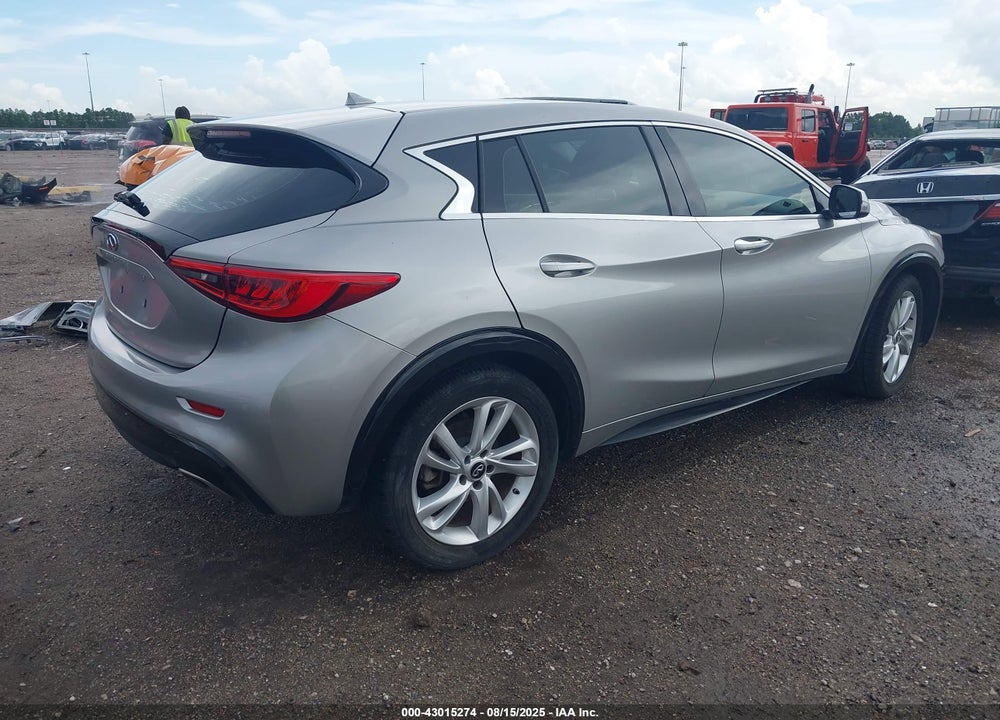 2017 INFINITI QX30 VIN: SJKCH5CP9HA034310