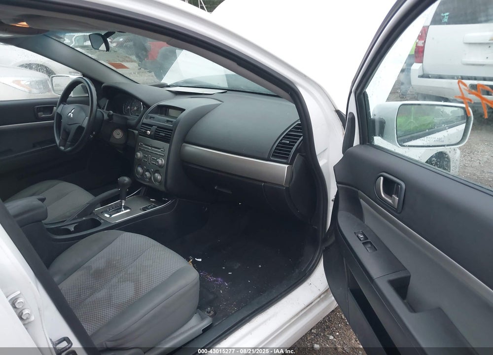 2011 MITSUBISHI GALANT VIN: 4A32B2FF1BE021601