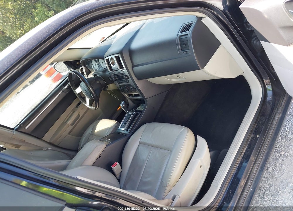 2007 CHRYSLER 300 TOURING VIN: 2C3KA53G77H883312