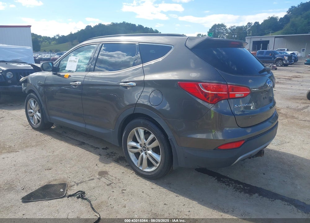2013 HYUNDAI SANTA FE VIN: 5XYZU3LAXDG112354