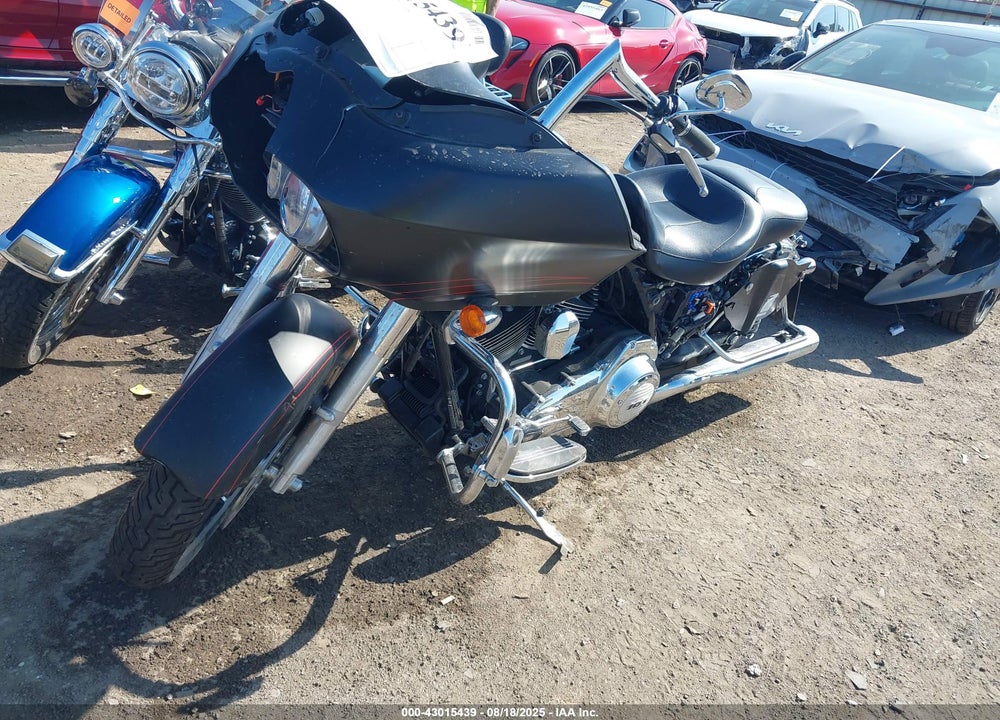 2013 HARLEY-DAVIDSON FLTRX ROAD GLIDE CUSTOM VIN: 1HD1KHM19DB662250