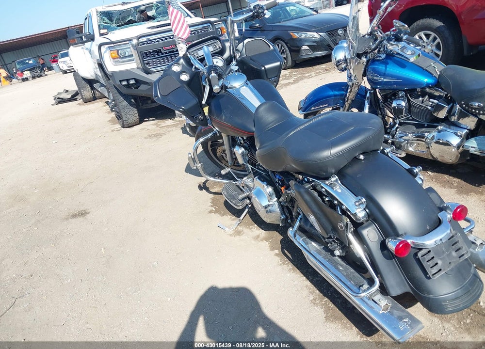 2013 HARLEY-DAVIDSON FLTRX ROAD GLIDE CUSTOM VIN: 1HD1KHM19DB662250