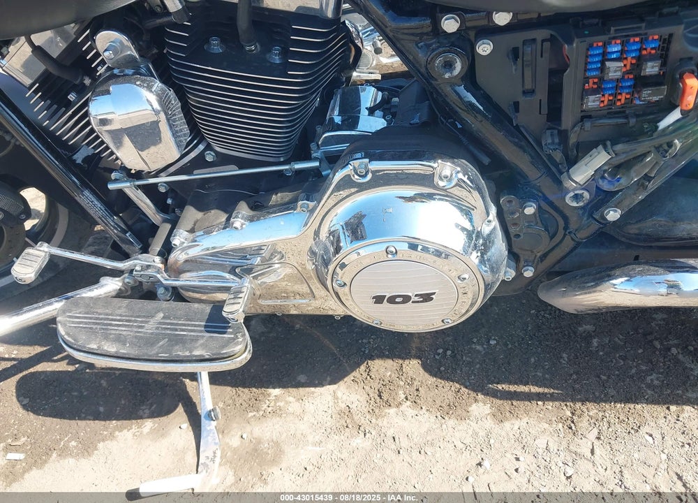 2013 HARLEY-DAVIDSON FLTRX ROAD GLIDE CUSTOM VIN: 1HD1KHM19DB662250