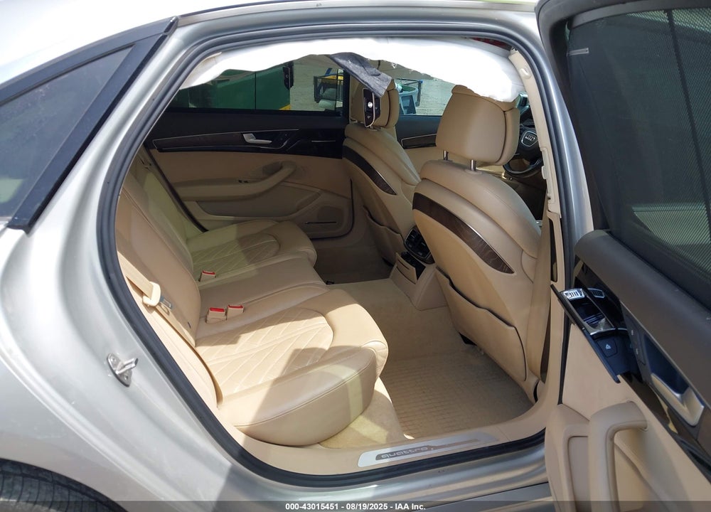 2017 AUDI A8 VIN: WAU43AFD6HN002839