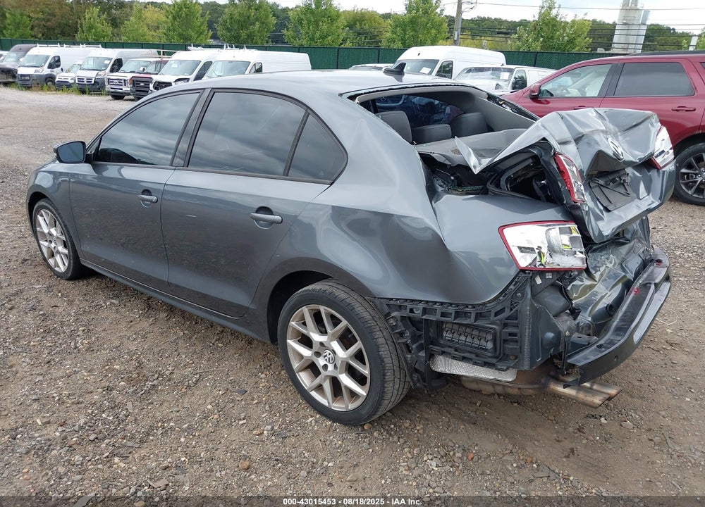 2011 VOLKSWAGEN JETTA VIN: 3VWLL7AJ3BM081724