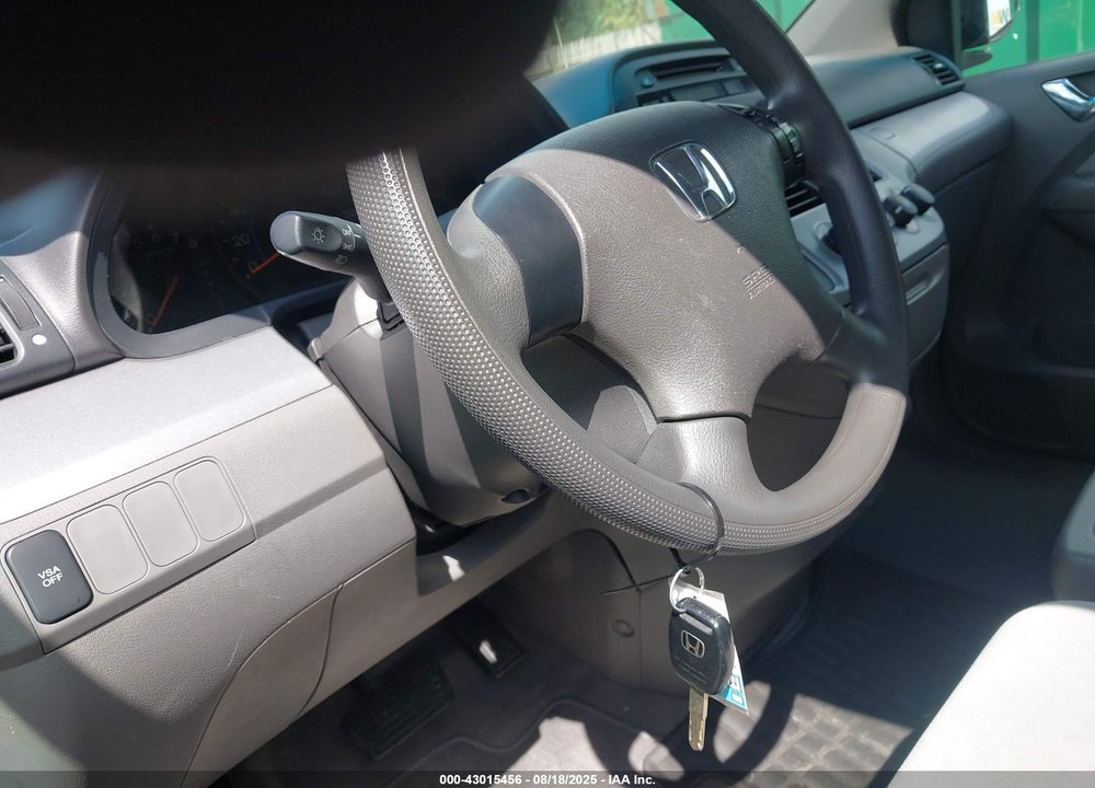 2010 HONDA ODYSSEY LX VIN: 5FNRL3H26AB025087