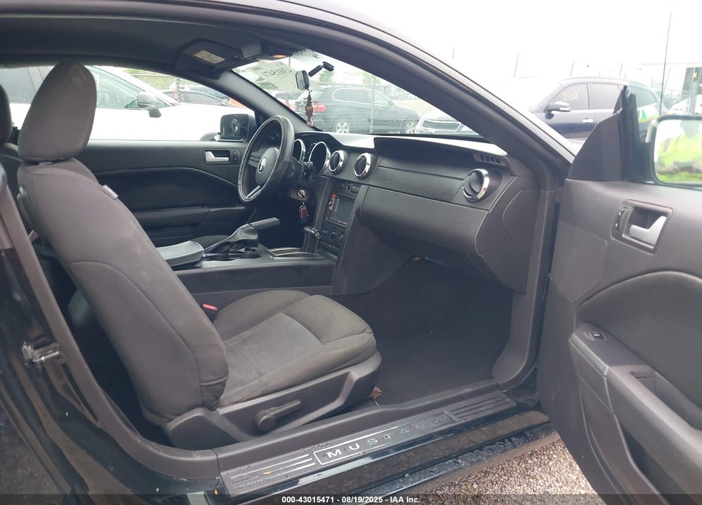 2009 FORD MUSTANG VIN: 1ZVHT80NX95113147
