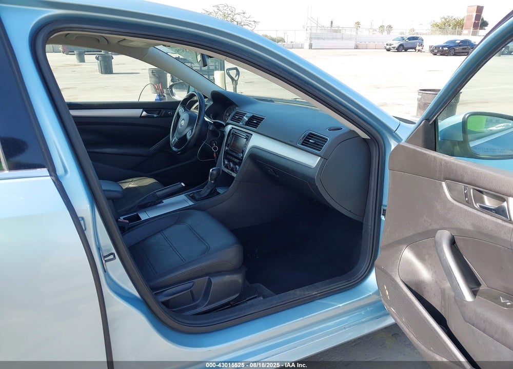 2012 VOLKSWAGEN PASSAT VIN: 1VWBN7A31CC013013