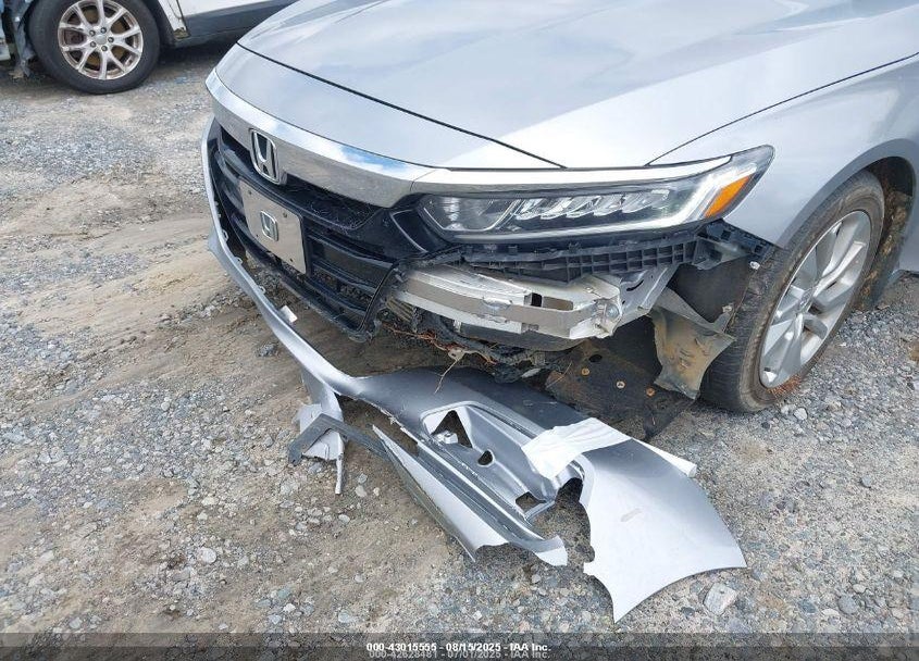 2018 HONDA ACCORD VIN: 1HGCV1F10JA194837