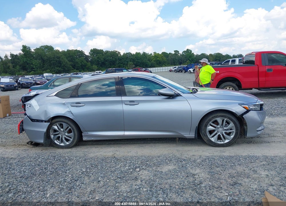 2018 HONDA ACCORD VIN: 1HGCV1F10JA194837
