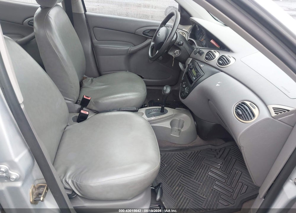 2003 FORD FOCUS LX VIN: 1FAFP33P23W253621