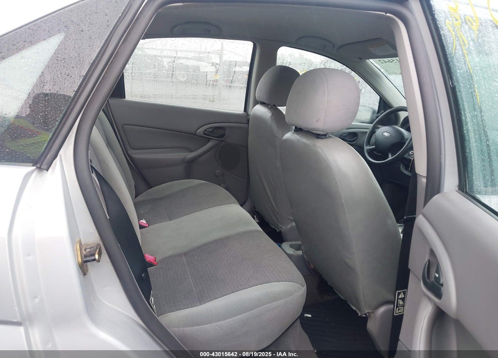 2003 FORD FOCUS LX VIN: 1FAFP33P23W253621