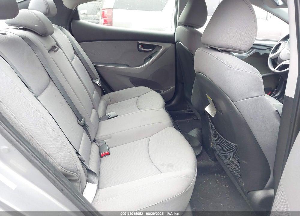 2012 HYUNDAI ELANTRA VIN: KMHDH4AE2CU208417