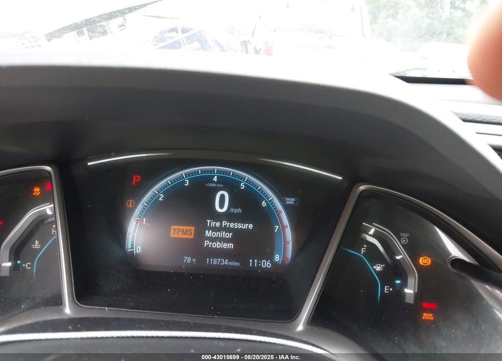 2016 HONDA CIVIC VIN: 19XFC1F33GE214068