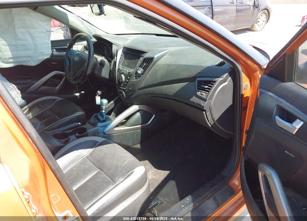 2015 HYUNDAI VELOSTER VIN: KMHTC6AE7FU228107