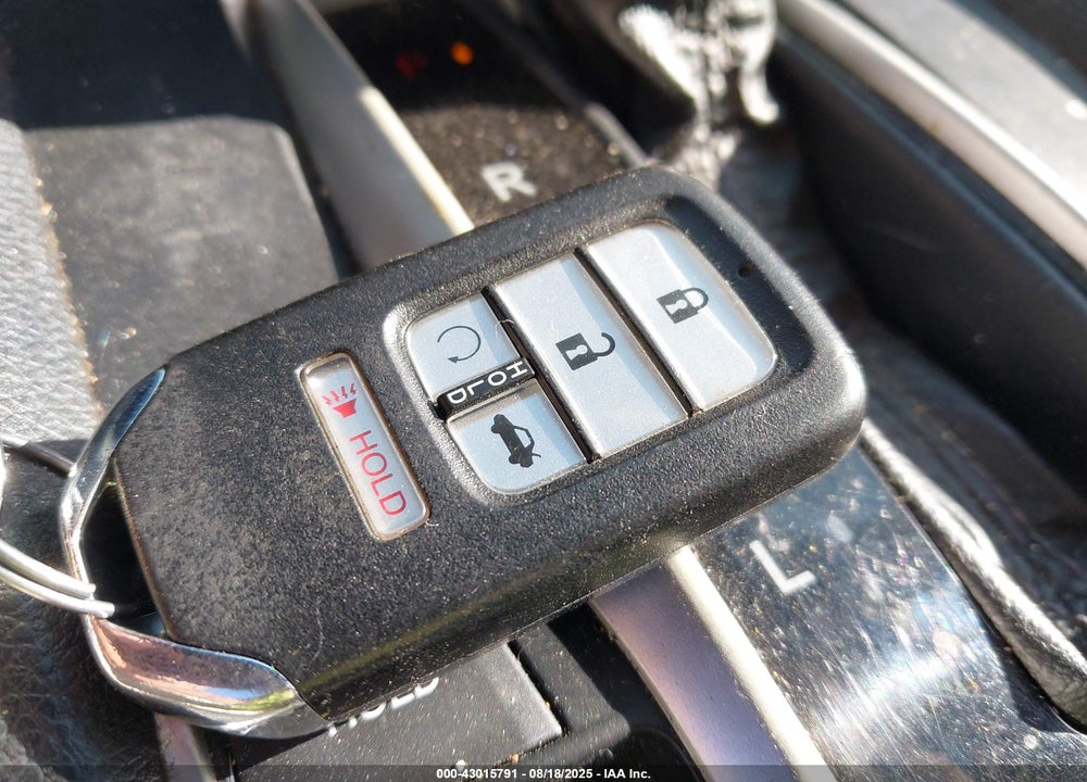 2019 HONDA CIVIC VIN: 19XFC1F32KE215494
