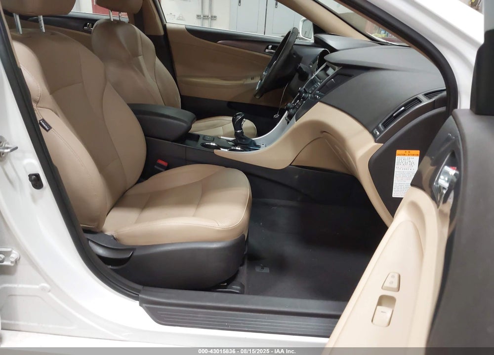 2012 HYUNDAI SONATA HYBRID VIN: KMHEC4A46CA040485