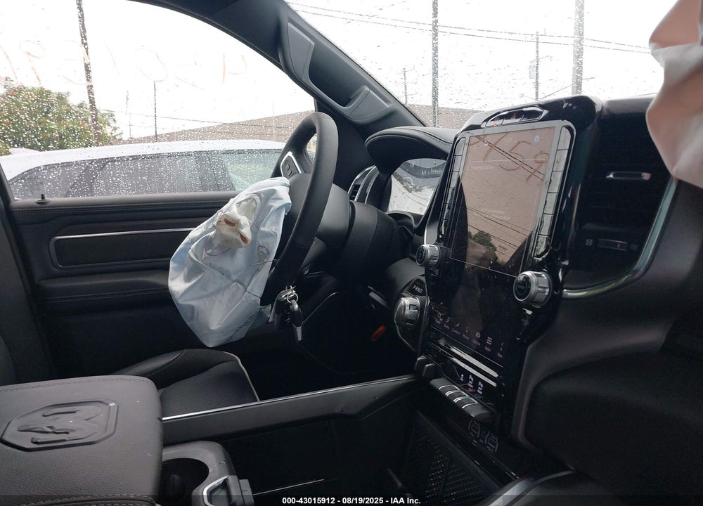 2025 RAM 1500 LAIE  4X4 5'7 BOX VIN: 1C6SRFJP2SN765057