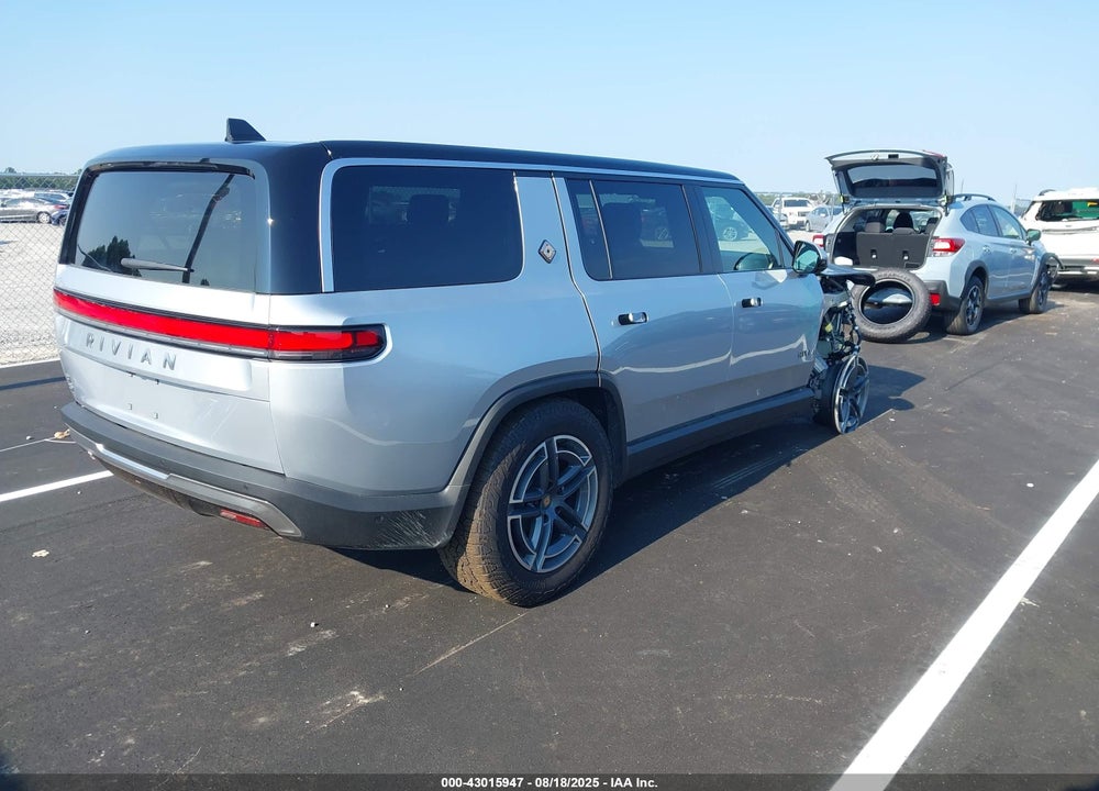 2025 RIVIAN R1S ADVENTURE DUAL MOTOR LARGE PACK/ADVENTURE DUAL MOTOR MAX PACK VIN: 7PDSGBBA3SN053392