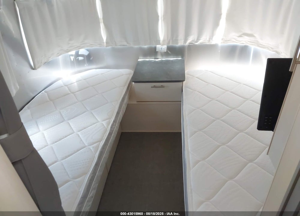 2023 AIRSTREAM OTHER VIN: 1STJ9YM20PJ562927