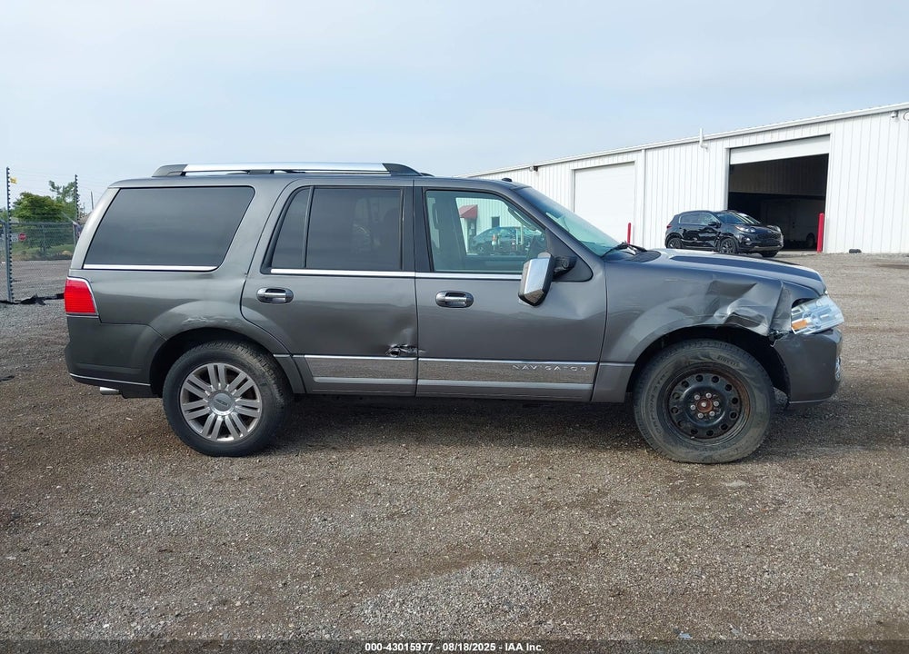 2013 LINCOLN NAVIGATOR VIN: 5LMJJ2J54DEL08992