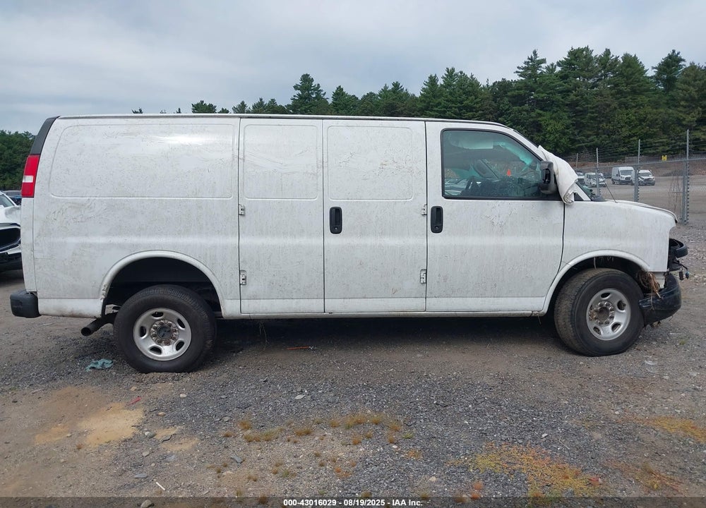 2020 CHEVROLET EXPRESS CARGO RWD 2500 REGULAR WHEELBASE WT VIN: 1GCWGAFP3L1261198