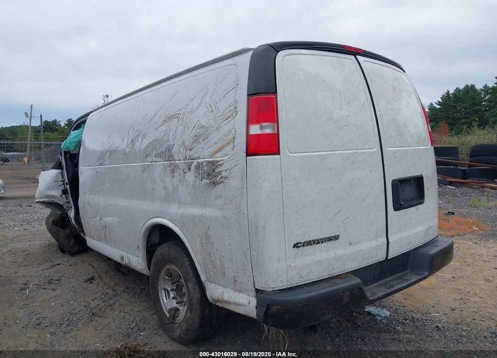 2020 CHEVROLET EXPRESS CARGO RWD 2500 REGULAR WHEELBASE WT VIN: 1GCWGAFP3L1261198