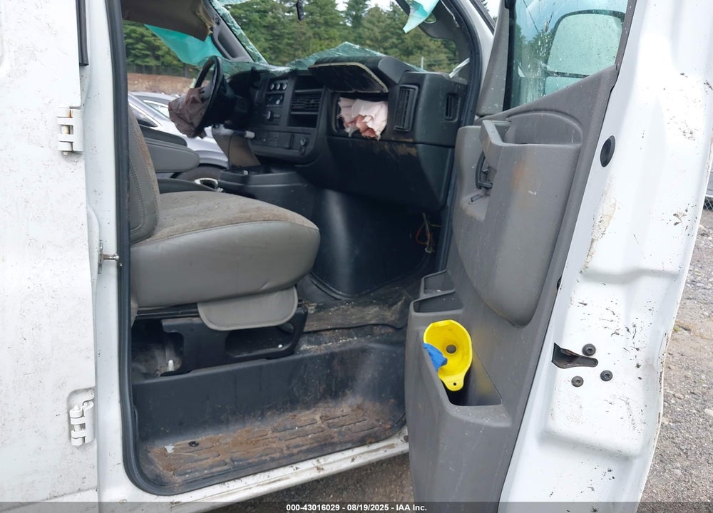 2020 CHEVROLET EXPRESS CARGO RWD 2500 REGULAR WHEELBASE WT VIN: 1GCWGAFP3L1261198