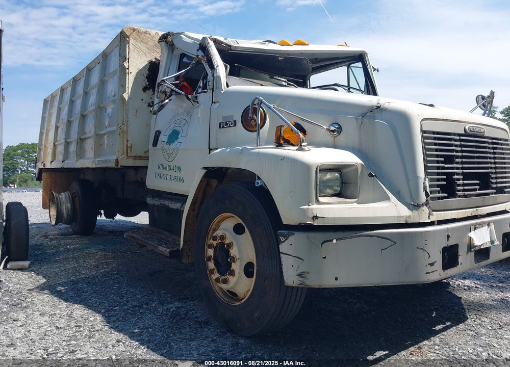 2002 FREIGHTLINER MEDIUM CONVENTIONAL FL70 VIN: 1FVABSAK32HK15438