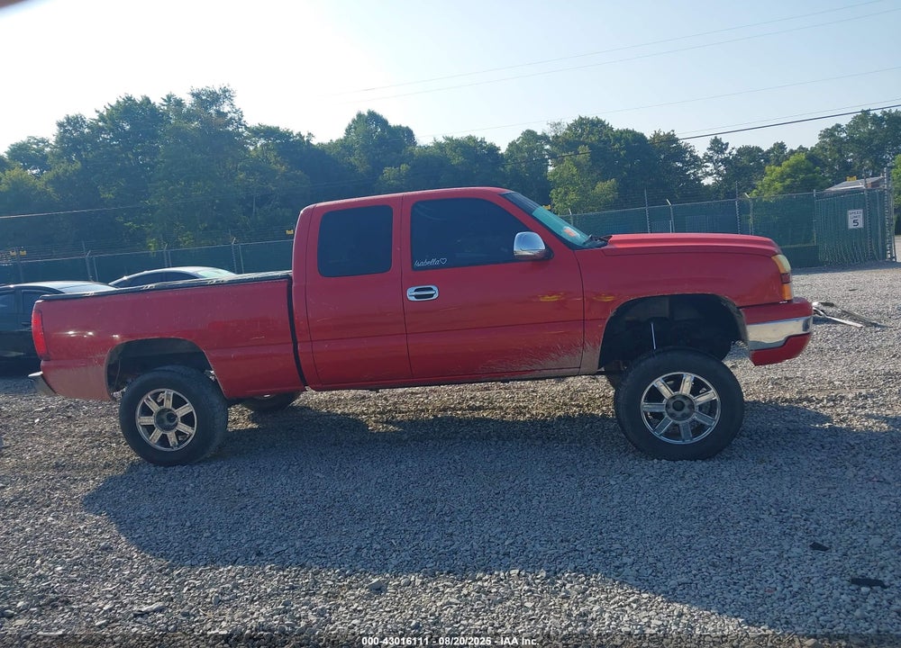 2005 CHEVROLET SILVERADO 1500 Z71 VIN: 1GCEK19B75E140468
