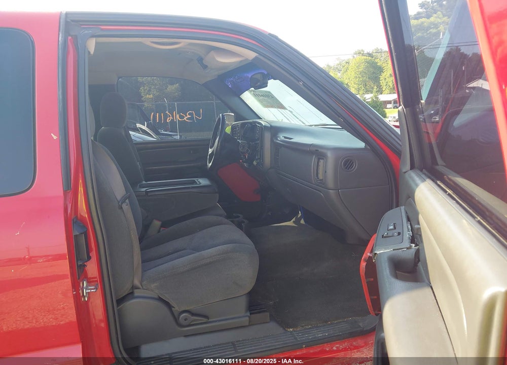 2005 CHEVROLET SILVERADO 1500 Z71 VIN: 1GCEK19B75E140468