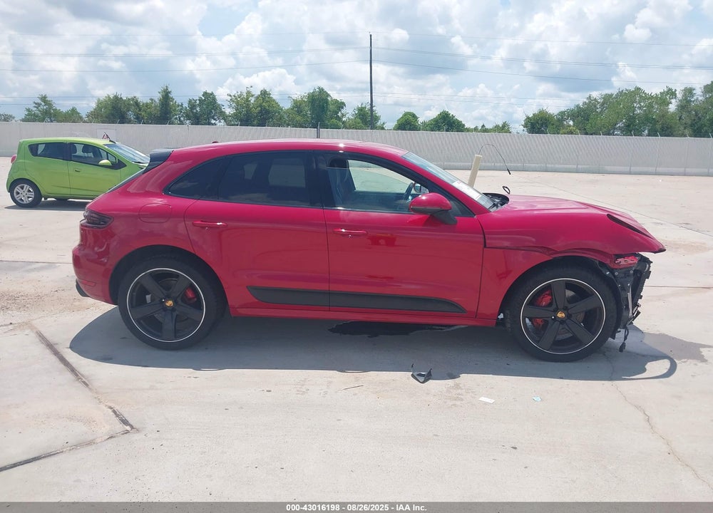 2018 PORSCHE MACAN VIN: WP1AG2A52JLB63348