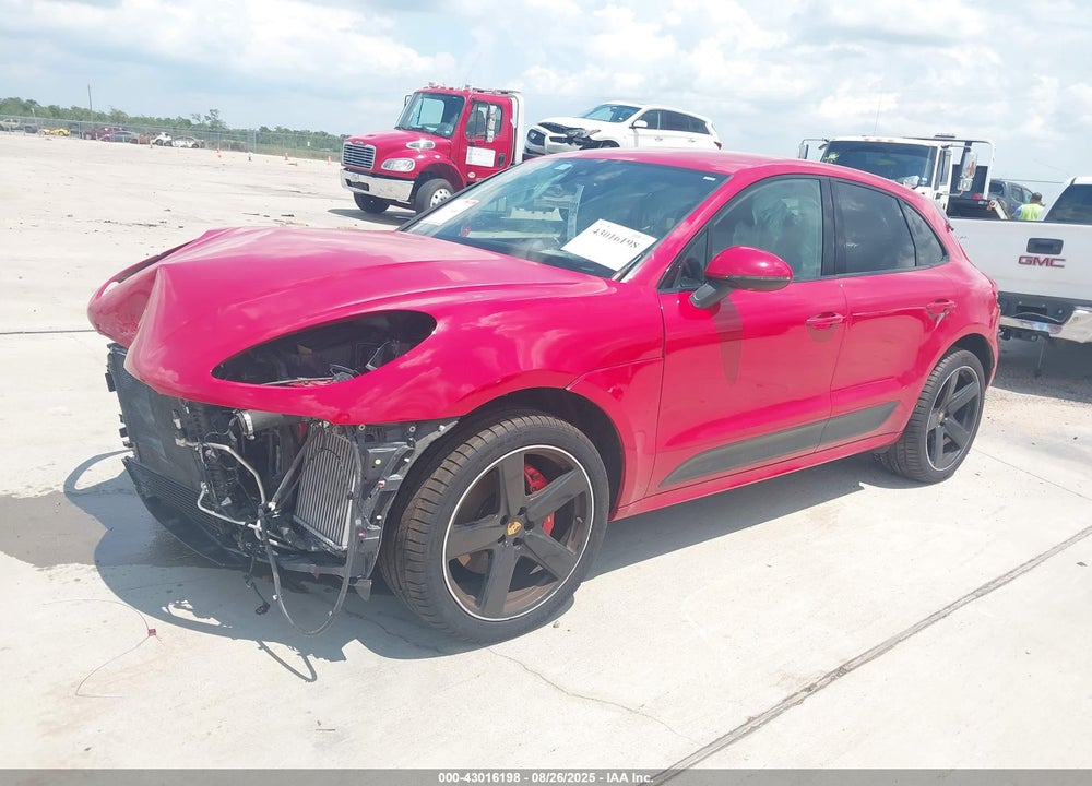 2018 PORSCHE MACAN VIN: WP1AG2A52JLB63348