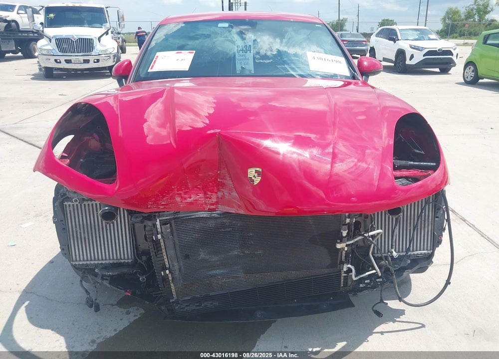 2018 PORSCHE MACAN VIN: WP1AG2A52JLB63348