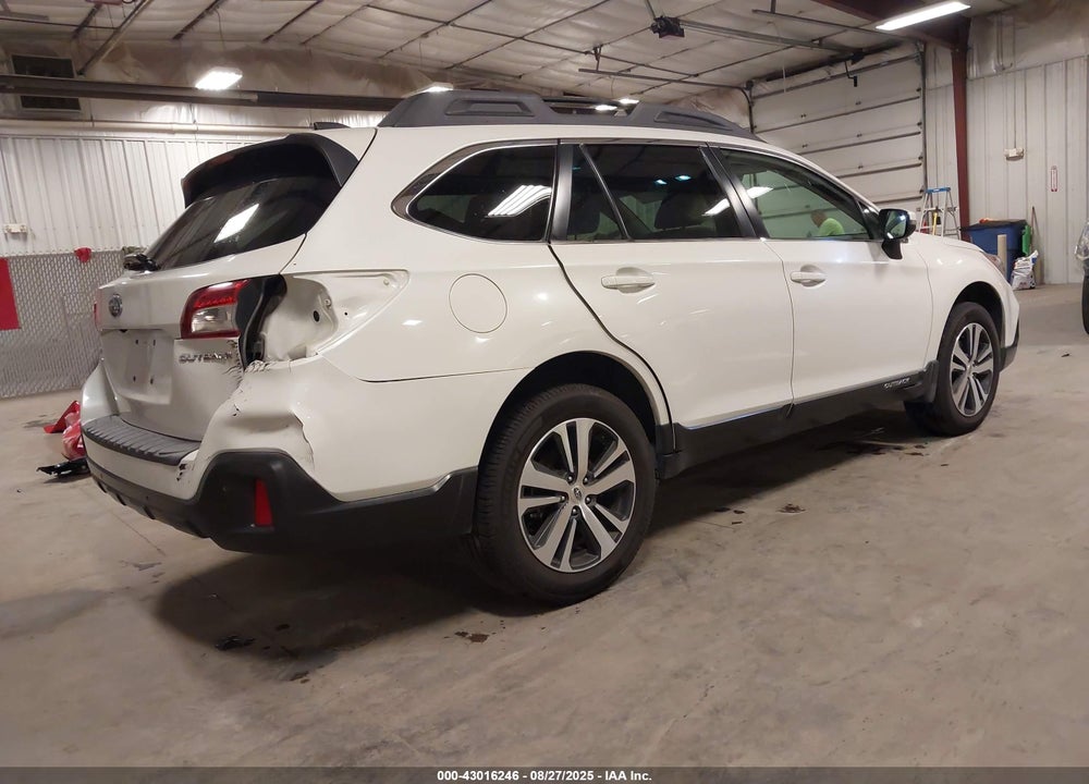 2018 SUBARU OUTBACK VIN: 4S4BSANC6J3253282
